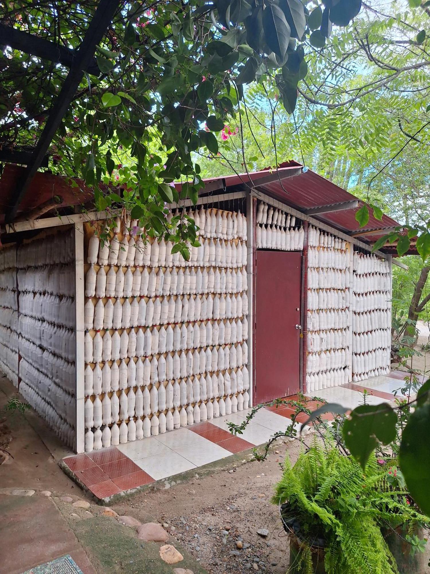 Alojamiento Casa De Campo Los Cactus Villavieja Ngoại thất bức ảnh