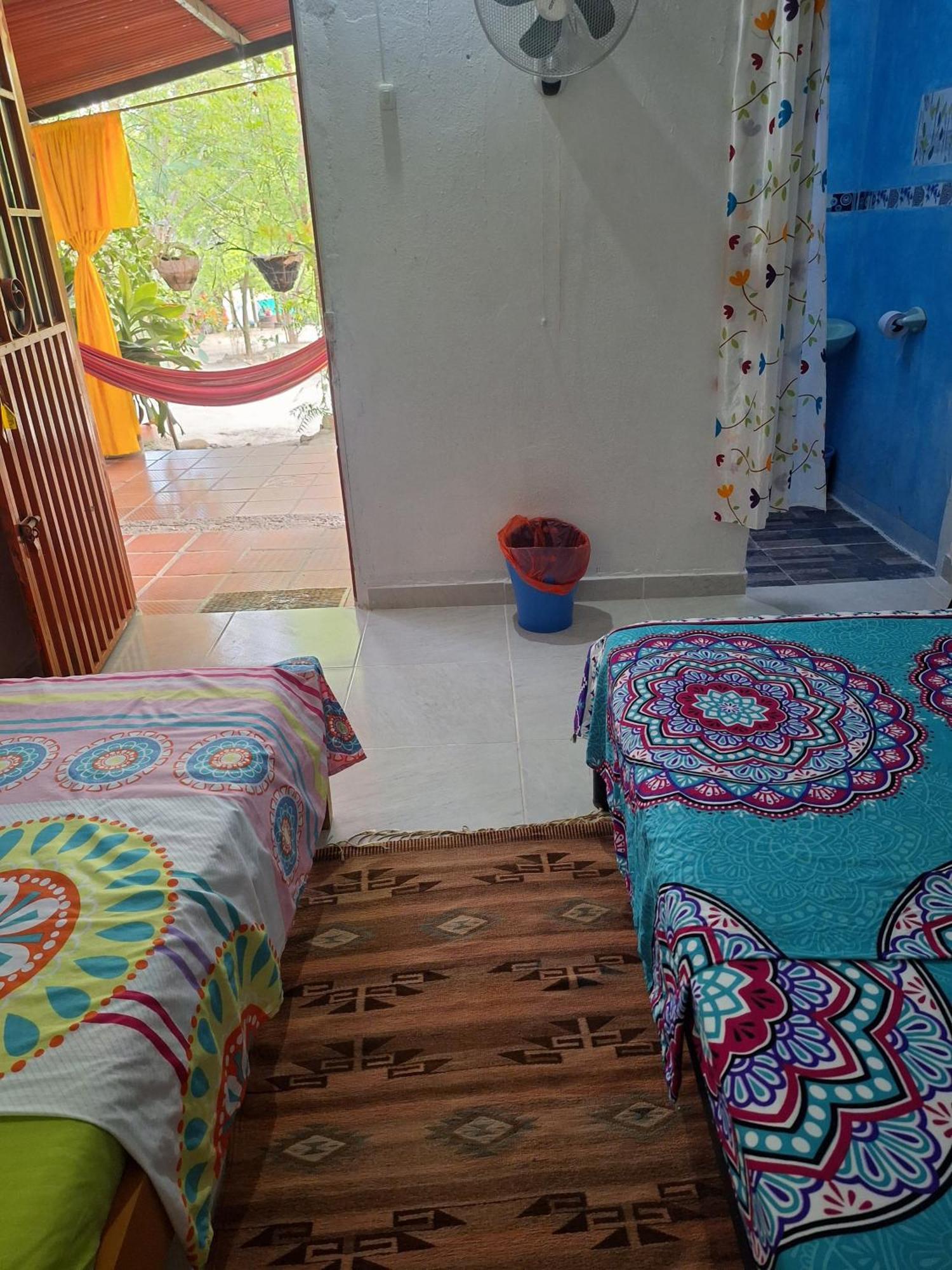 Alojamiento Casa De Campo Los Cactus Villavieja Ngoại thất bức ảnh