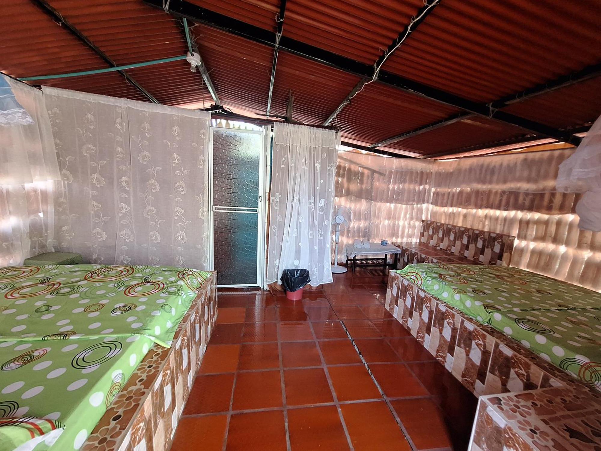 Alojamiento Casa De Campo Los Cactus Villavieja Ngoại thất bức ảnh