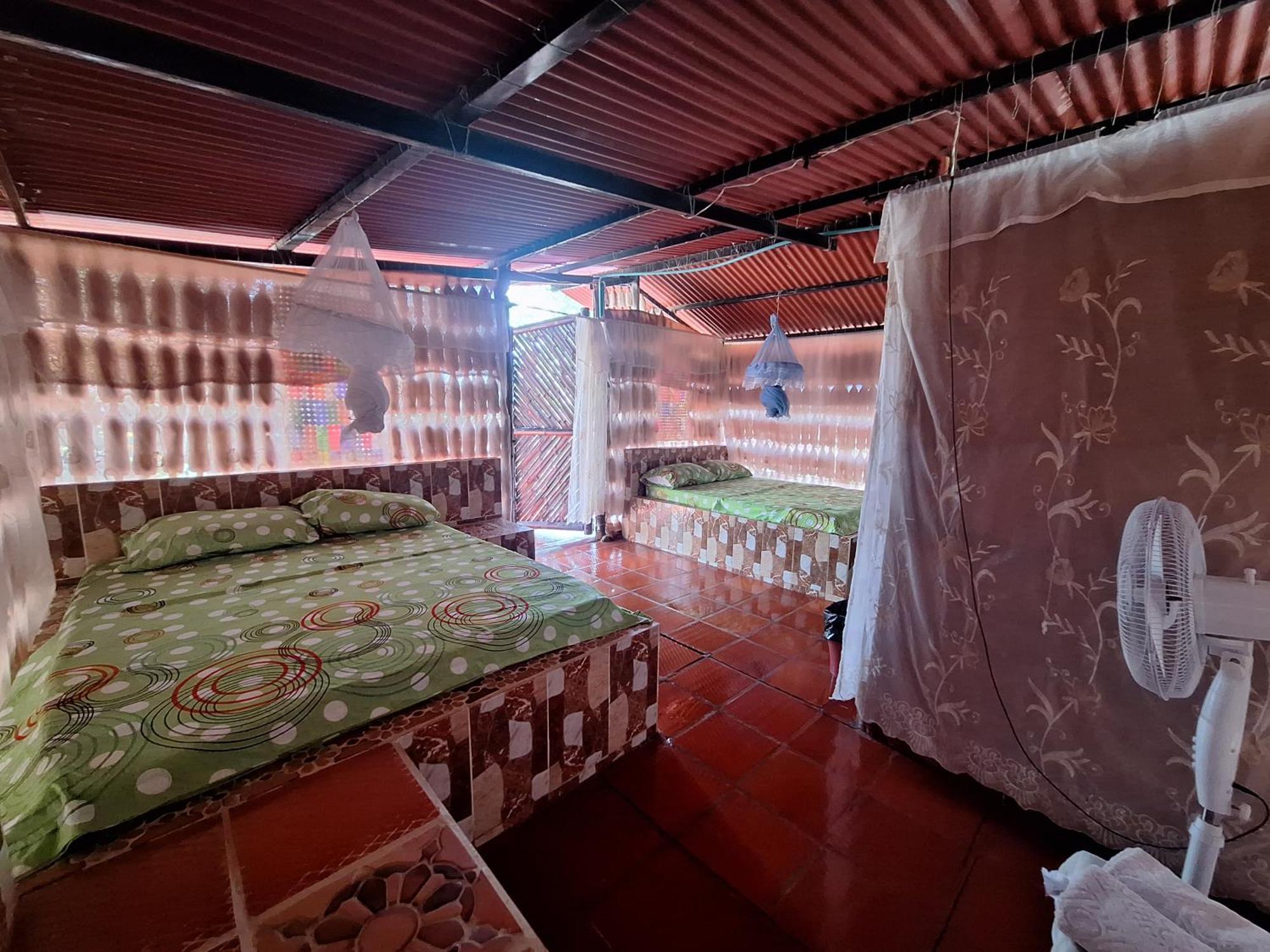 Alojamiento Casa De Campo Los Cactus Villavieja Ngoại thất bức ảnh
