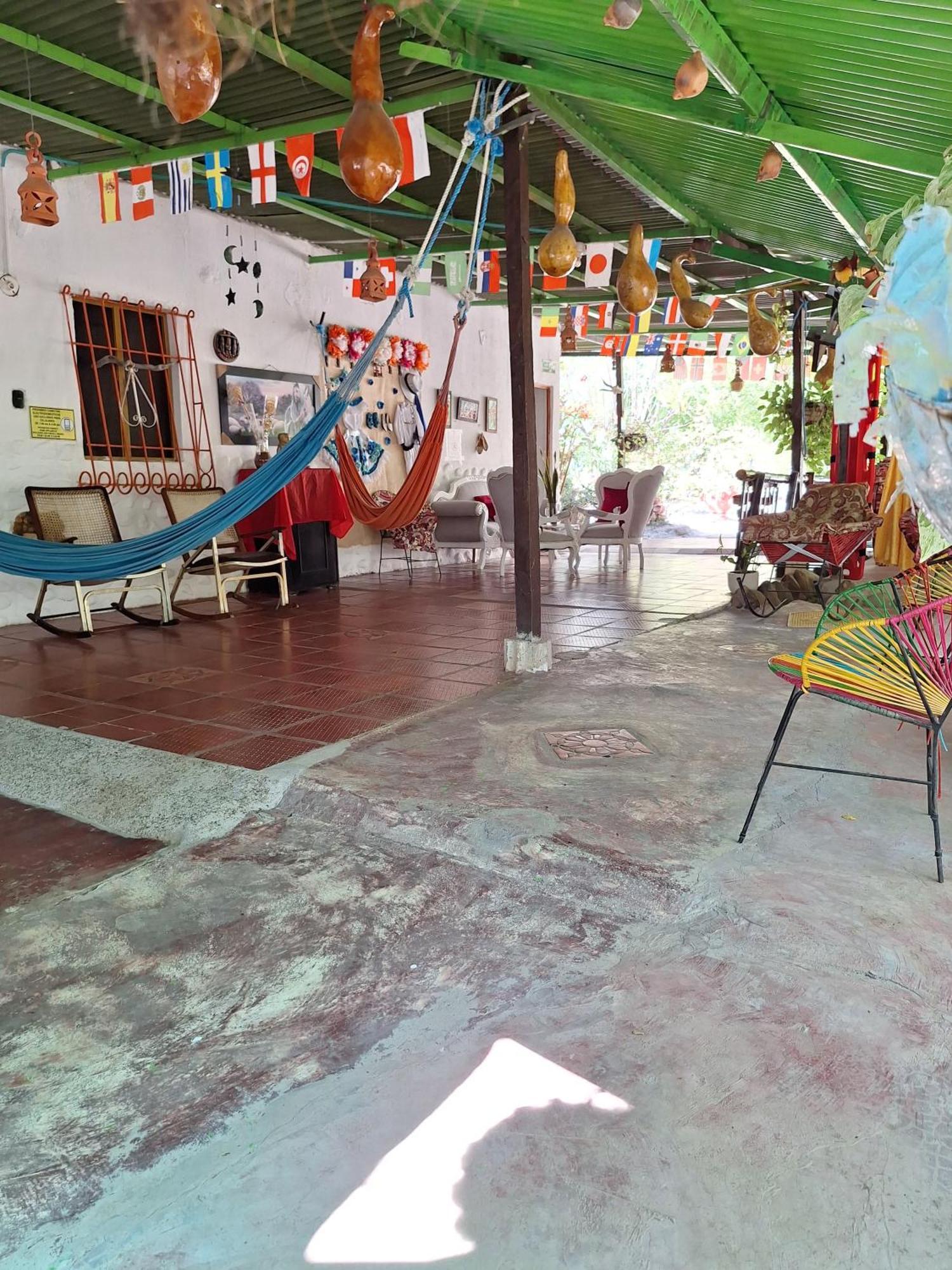 Alojamiento Casa De Campo Los Cactus Villavieja Ngoại thất bức ảnh